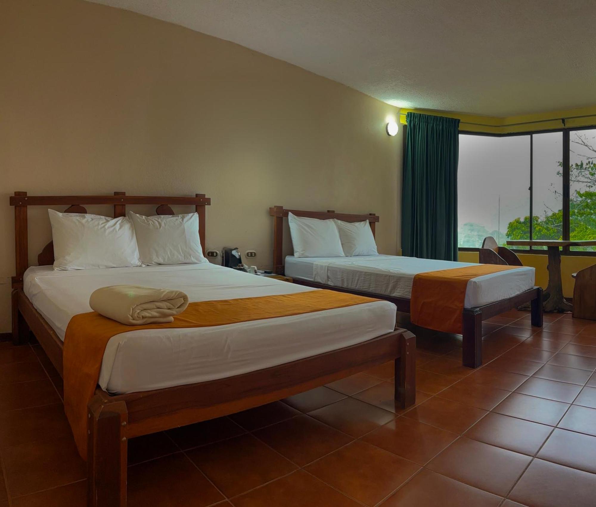 Arenal Roca Lodge & Bungalows La Fortuna Eksteriør billede